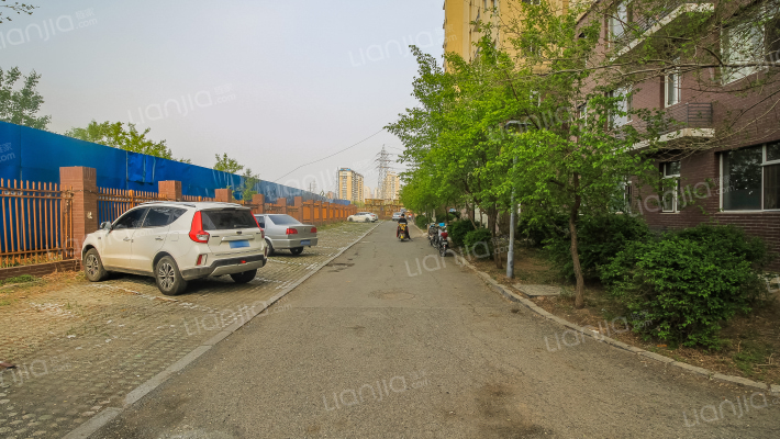 高力德国村外景图