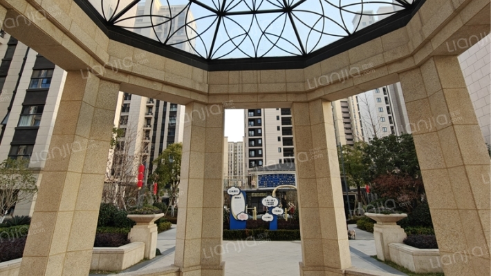 上实海上菁英一期外景图