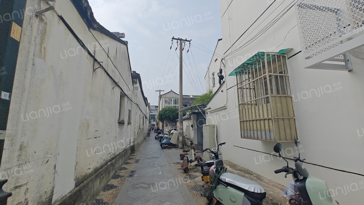 曹胡徐巷34号外景图