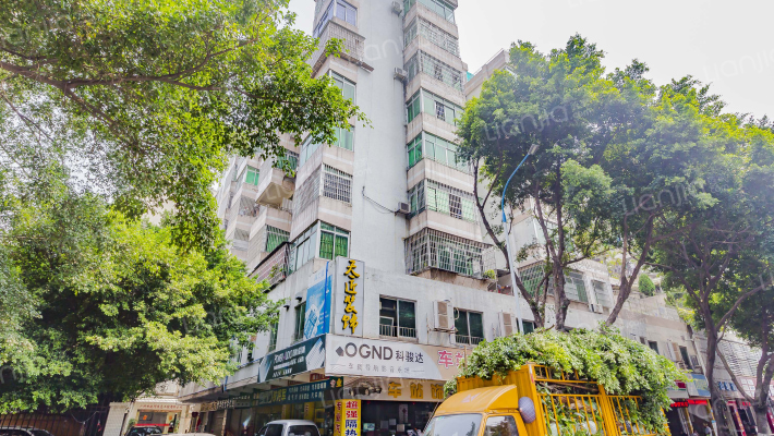 粤景大厦外景图