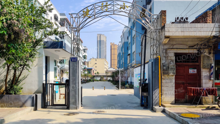 户县建行小区外景图