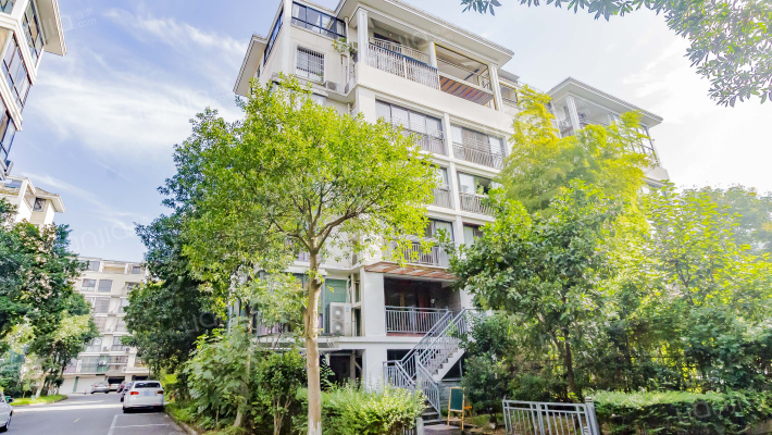 山水人家外景图