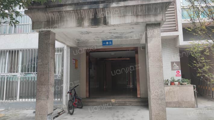 润弘丽都外景图