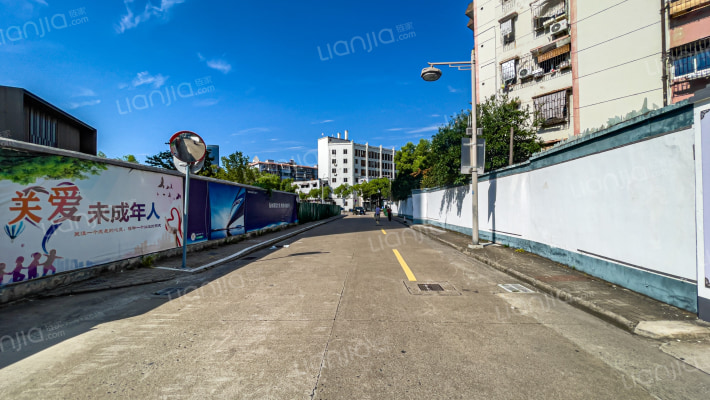 彩虹南路258弄外景图