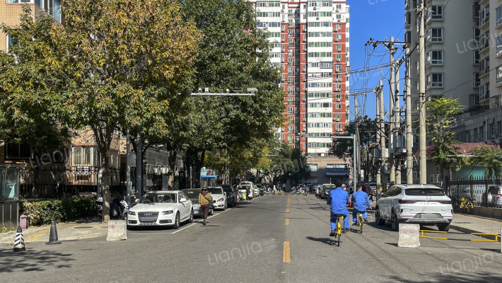 白纸坊街外景图