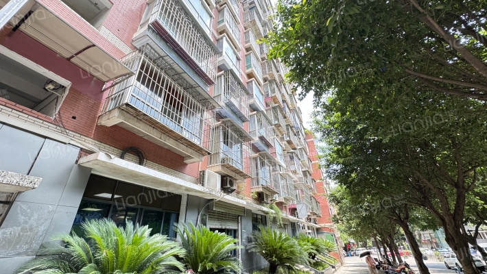 沙坪坝环卫大厦外景图