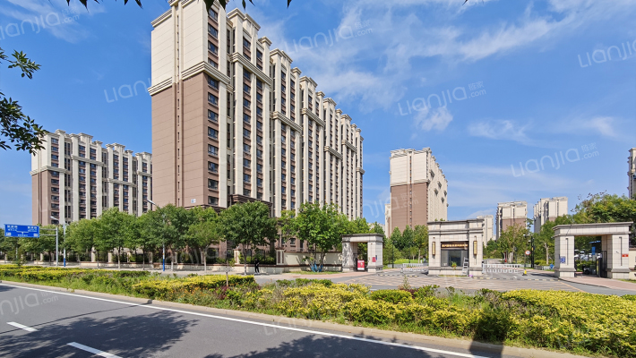 隆兴园三里外景图