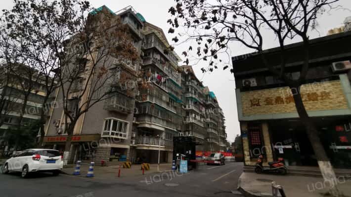 春秋社区外景图