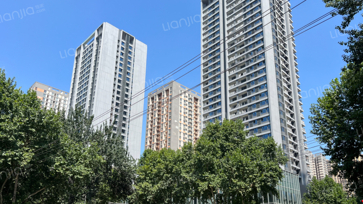 朗基·幸福乐城外景图