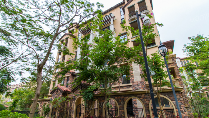 华发蔚蓝堡S2区外景图