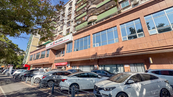 保险公司生活小区外景图