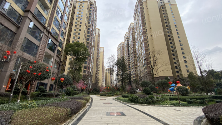 成都后花园蝶院外景图