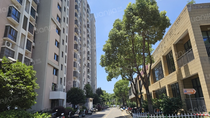 华通花园六区外景图