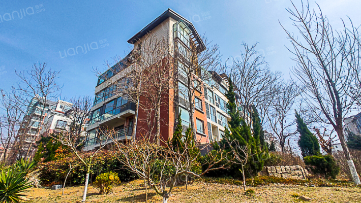 凭海临风外景图