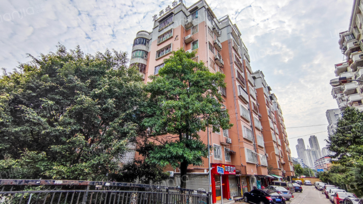 龙事达花园外景图