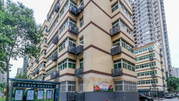 自强路小区外景图