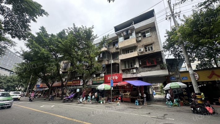 陕西街266号外景图