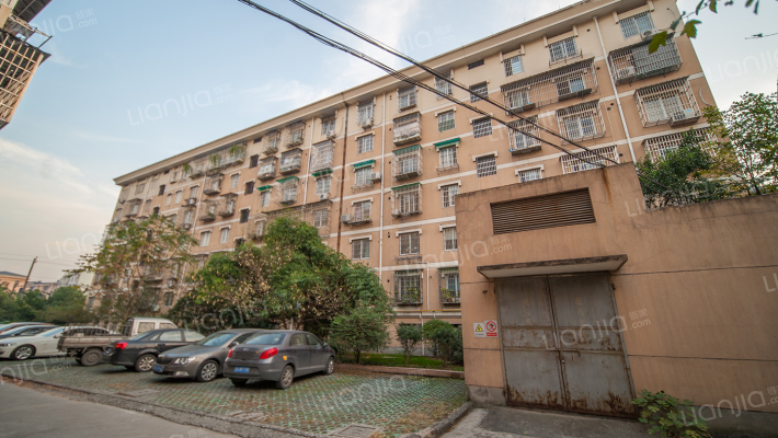 西河公寓外景图