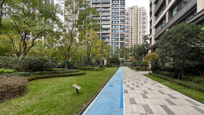 公园大道上峯外景图