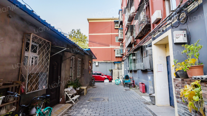 南纬路南巷9号院外景图