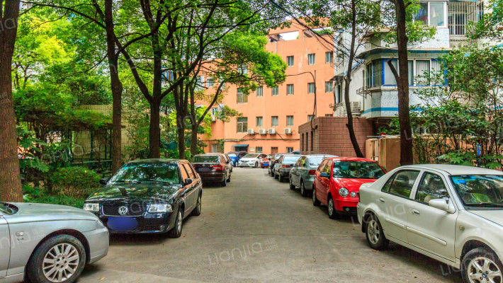 曹杨汽车公寓外景图