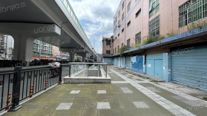 花溪大道北段428号外景图