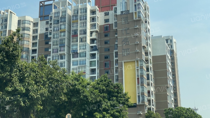 现代名邸外景图