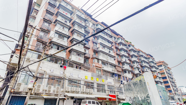 黄鹤小区外景图