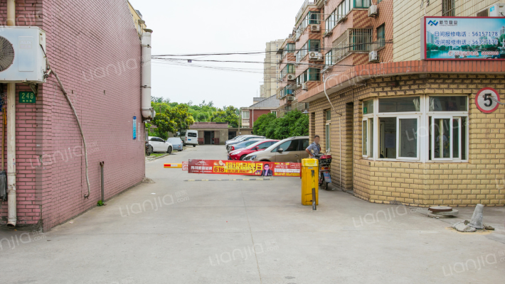 鹤林路250弄外景图