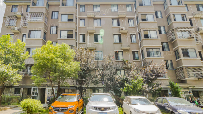 严家馨园外景图