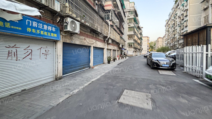 春晖社区西堤路外景图