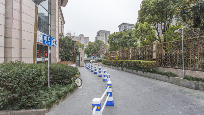 古北国际广场外景图