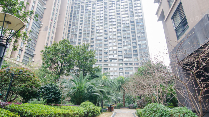 万象新天外景图