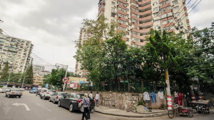 后宰门东村外景图