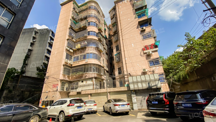 点金公寓外景图