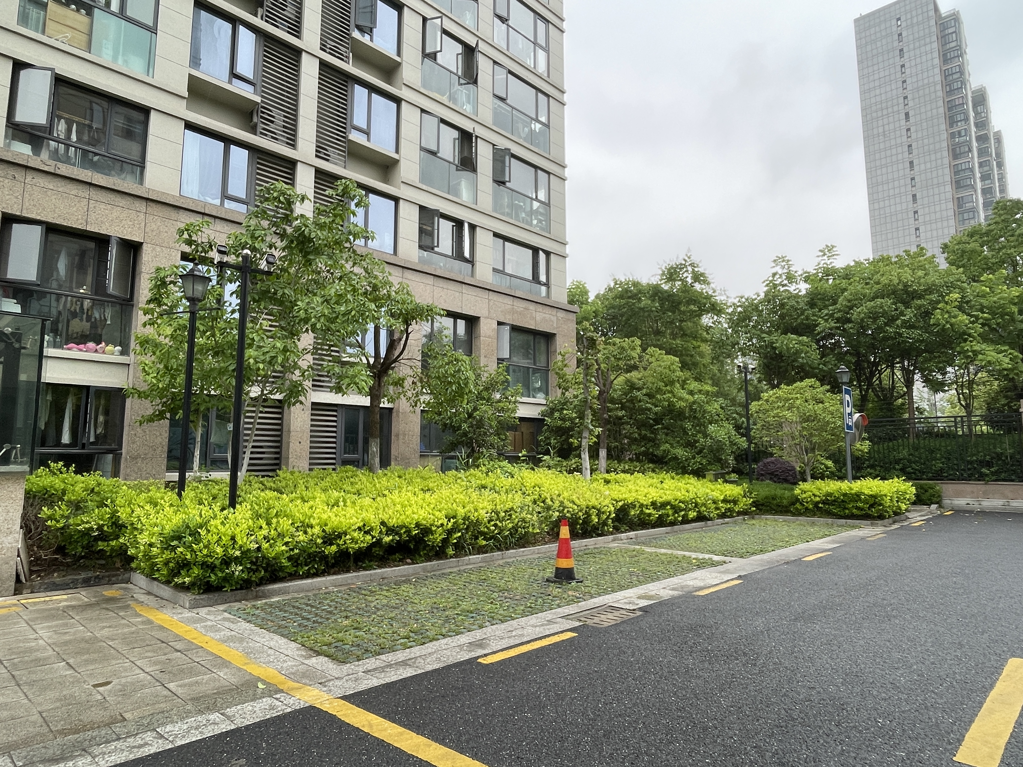 新瑞名府小区实景 3