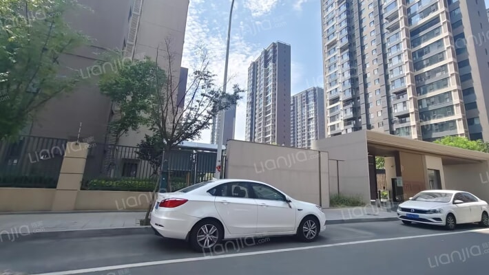 海岸万科城探梅里外景图