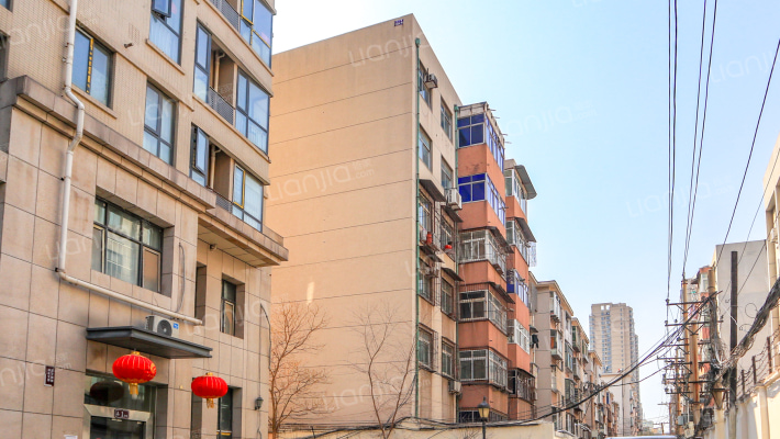 工人路184号院外景图