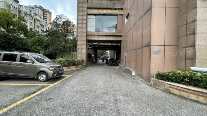 中天花园阳光玉兰园外景图