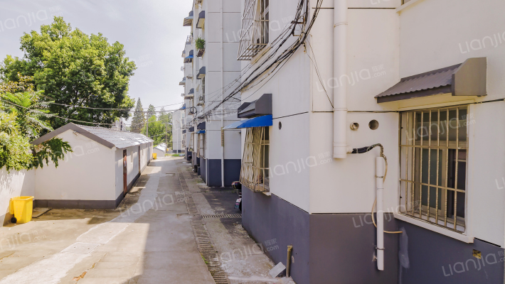 栗园路8号院外景图