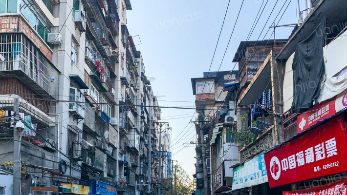 解放路444号外景图