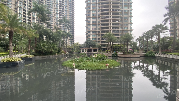 雅居乐佰利山外景图