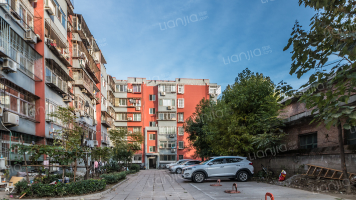 新村四里外景图