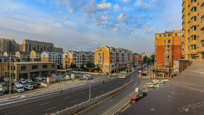 挺进小区外景图