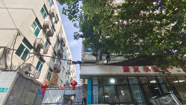 东较场街192号外景图