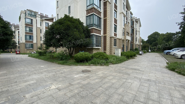 植物园小区外景图