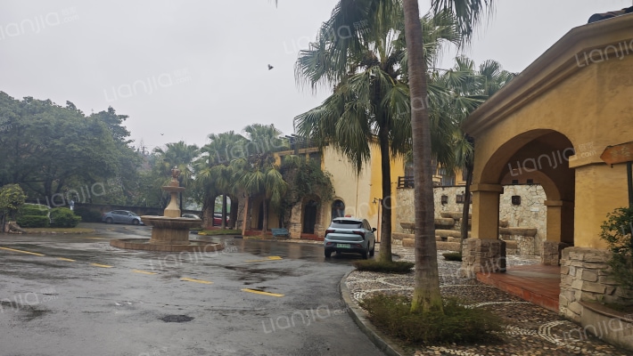 半山卫城朴墅外景图