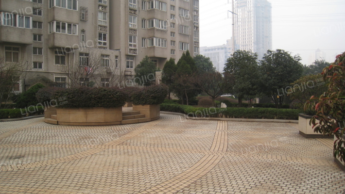 新城市花园外景图