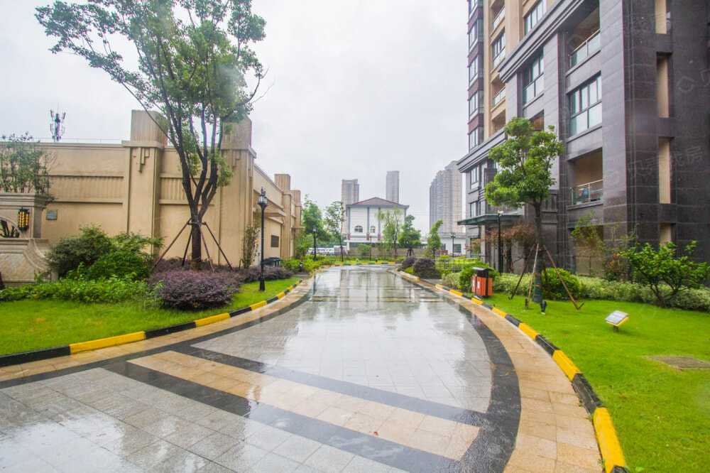 建滔朗峰裕花园相册