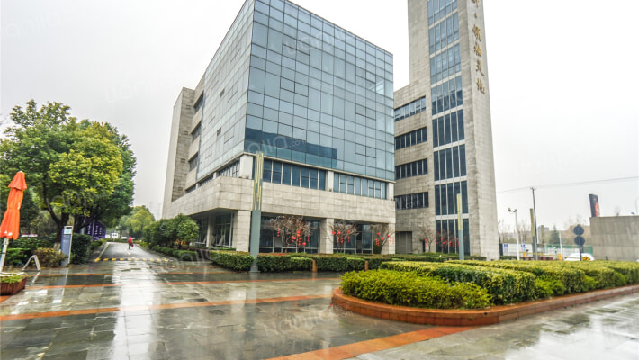 中新领袖天地外景图